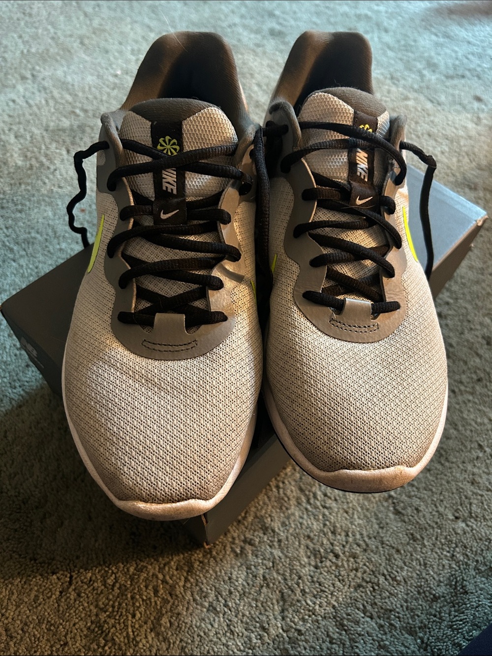 Nike Men’s Gray and Black Sneakers with Neon Yellow Accent